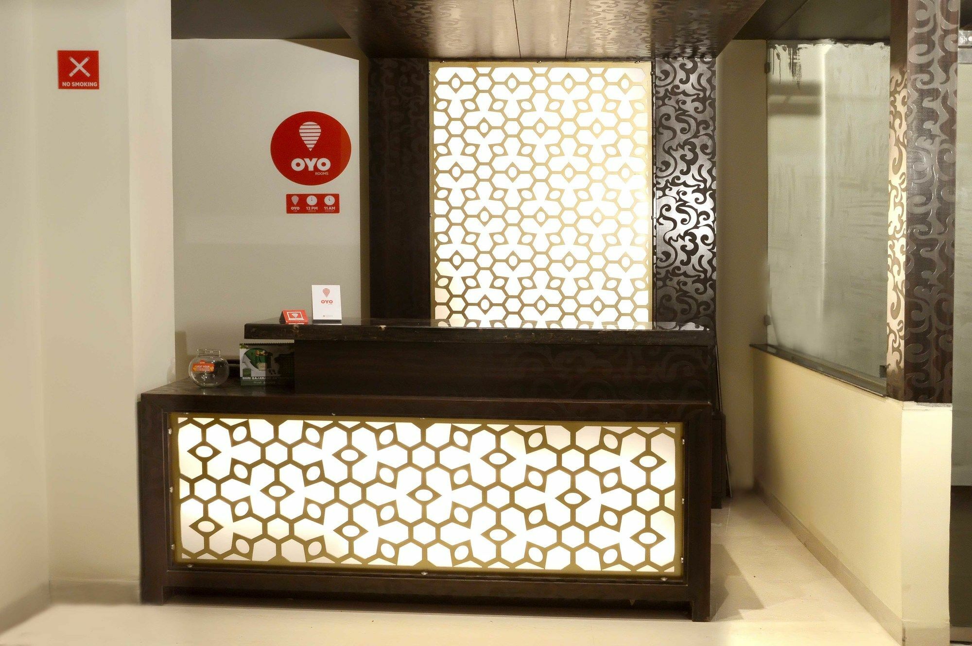 Hotel Collection O 4107 Aroma 4*
