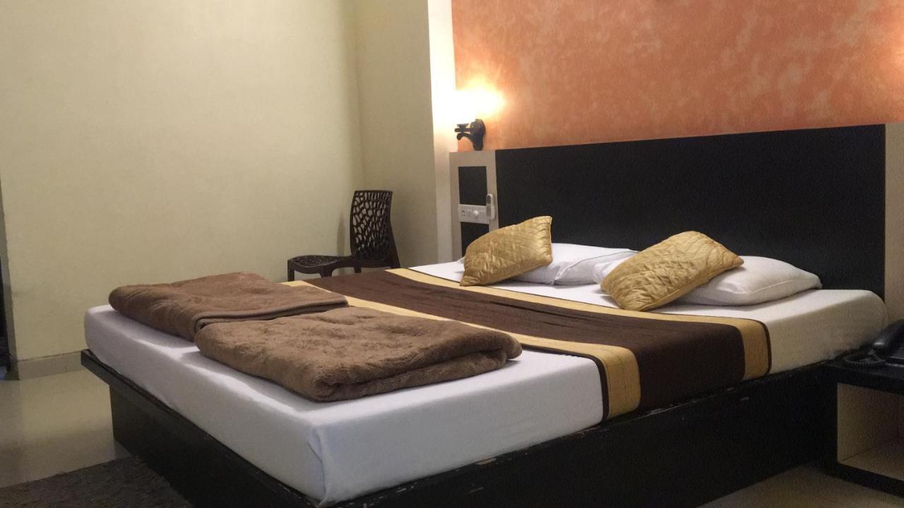 Ruby Hotel 2*
